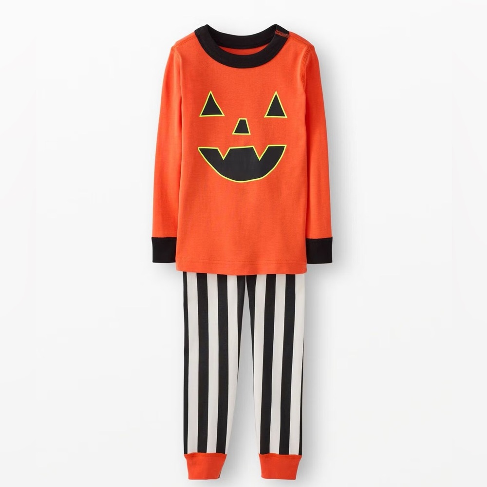 Halloween Glow-in-the-Dark HannaJams™ Pajama Set